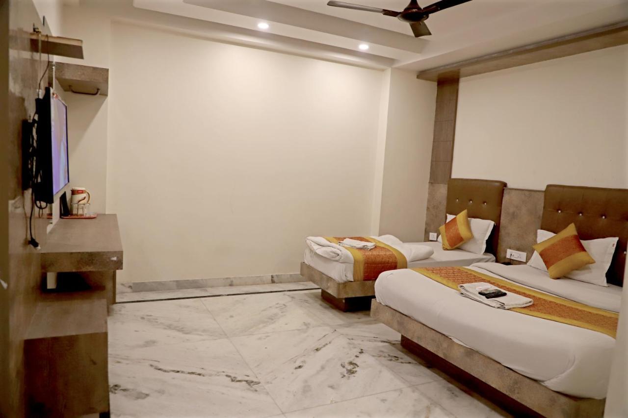 Hotel Klick International At "5 Min Walking " From New Delhi Railway Station エクステリア 写真