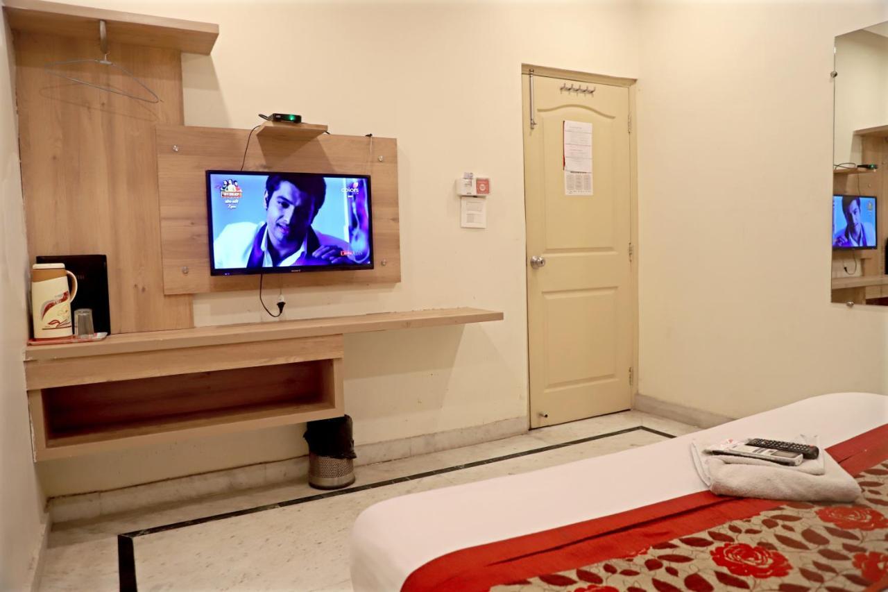 Hotel Klick International At "5 Min Walking " From New Delhi Railway Station エクステリア 写真