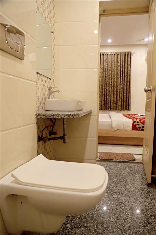 Hotel Klick International At "5 Min Walking " From New Delhi Railway Station エクステリア 写真